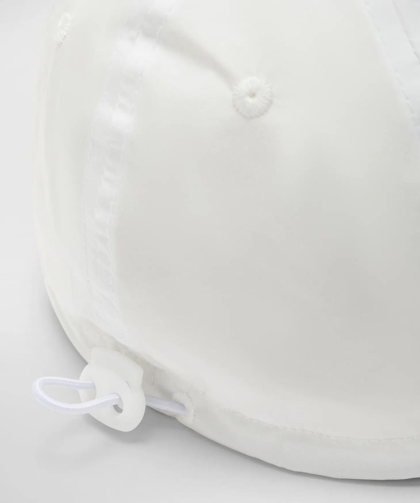 Cappello baseball con logo in tinta