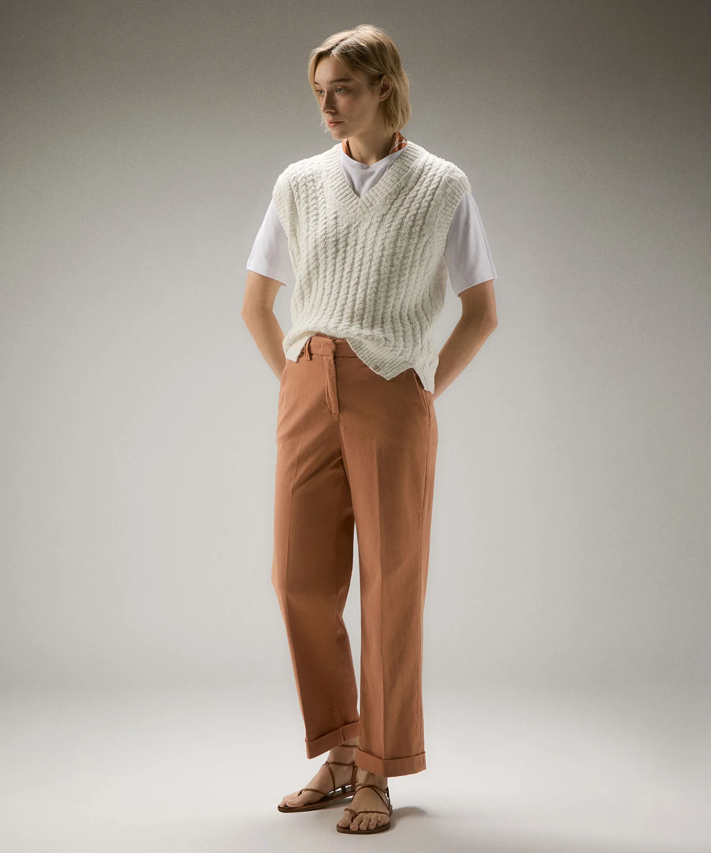 Pantaloni in gabardina di cotone stretch