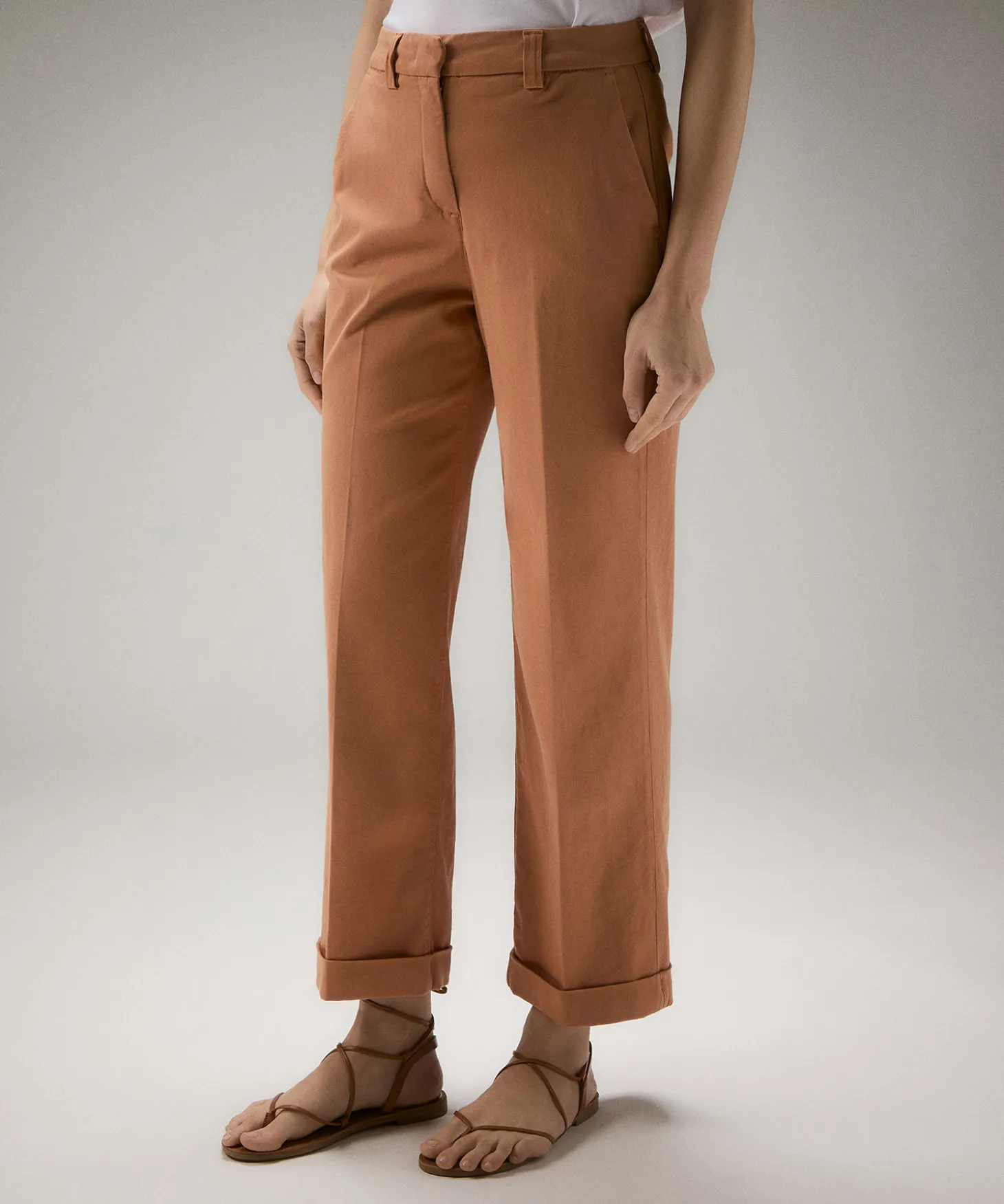 Pantaloni in gabardina di cotone stretch