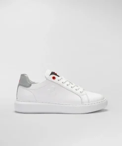Sneaker In Pelle Con Logo Goffrato