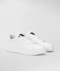 Sneaker In Pelle Con Logo Goffrato