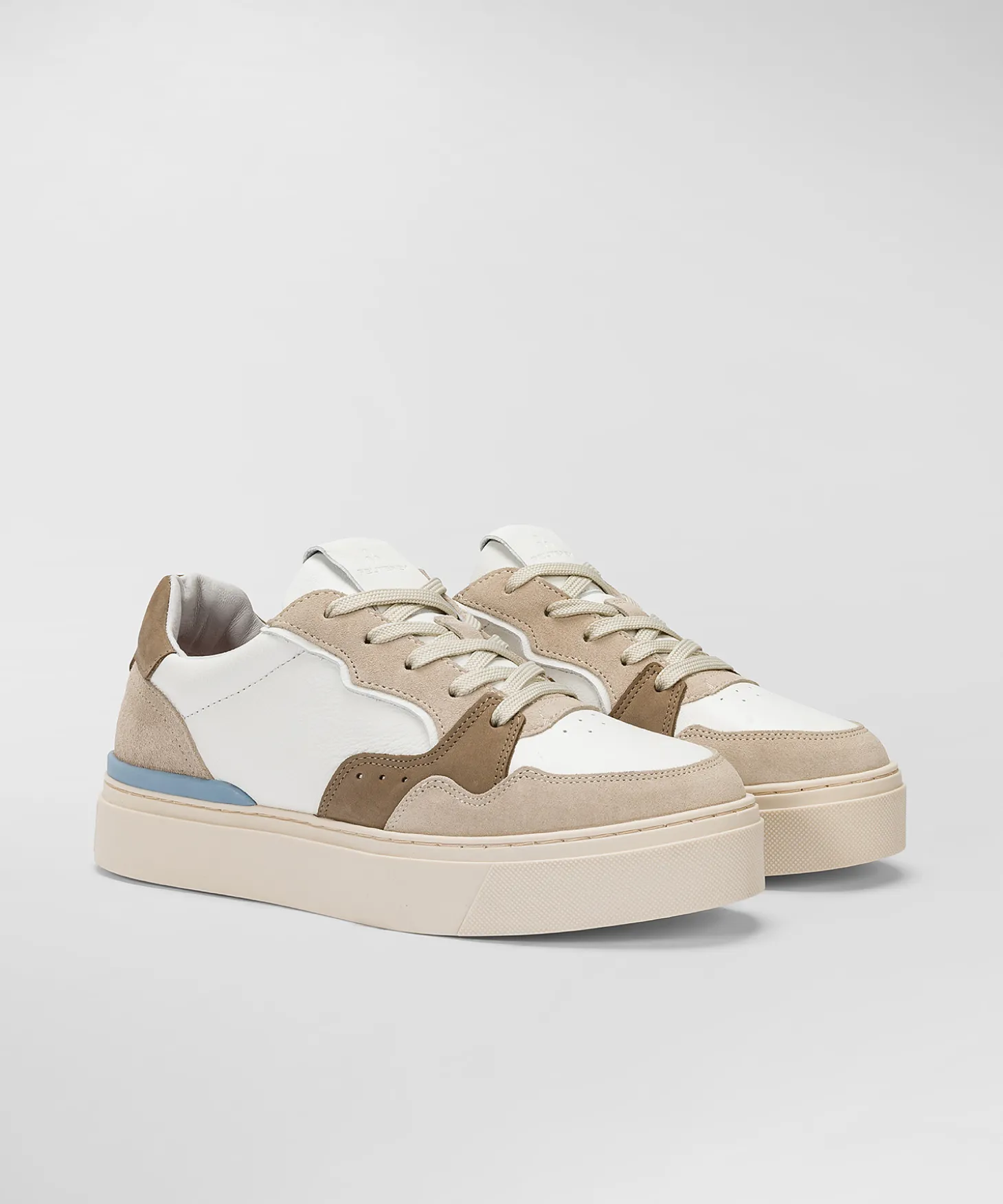 Sneakers In Pelle Con Dettagli In Suede