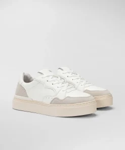 Sneakers In Pelle Con Dettagli In Suede