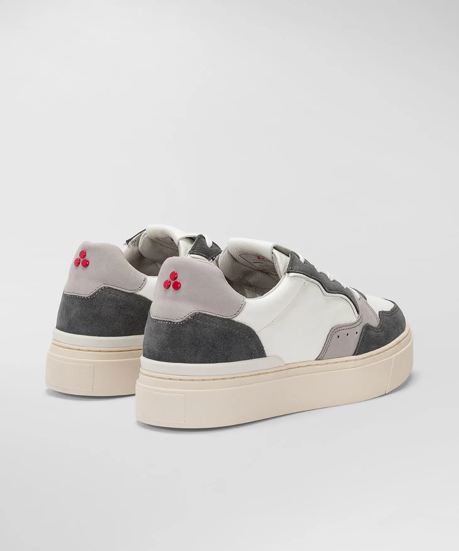 Sneakers In Pelle Con Dettagli In Suede